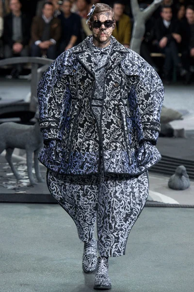 Look 42
